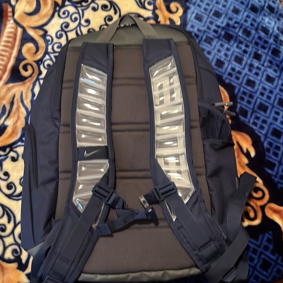 NWT Nike Elite Bag Navy Blue - Picture 2 of 3